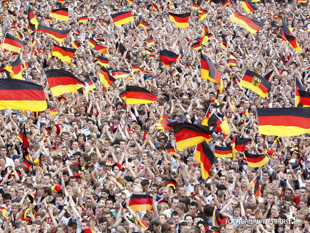GermanSoccerFansWallpaper